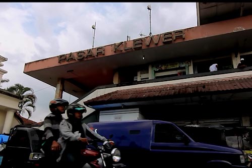 pasar klewer surakarta