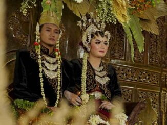 Upacara Adat Pengantin Jawa