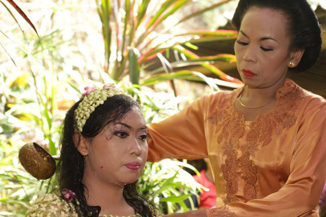 acara-siraman-calon-mempelai-perempuan