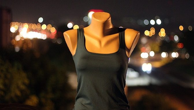 Menentukan kaos yang akan disablon