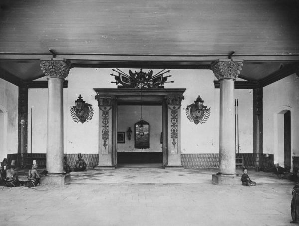 Kori Sri Manganti Keraton Kasunanan Surakarta Hadiningrat 1910-1930