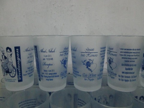 contoh undangan dari gelas