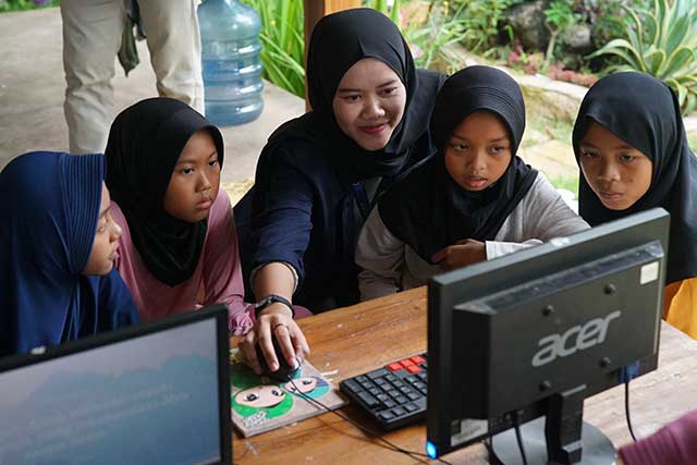 Kegiatan di Bidang Pendidikan dan Pelatihan