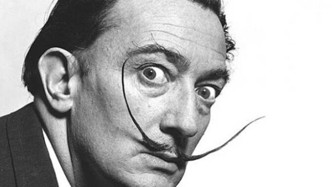 Salvador Dalí pelukis terkenal dunia