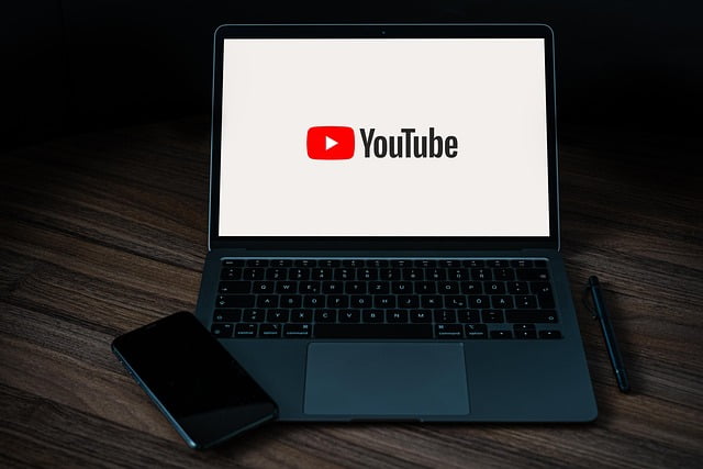 membuat akun youtube Anda bisa menggunakan HP maupun komputer